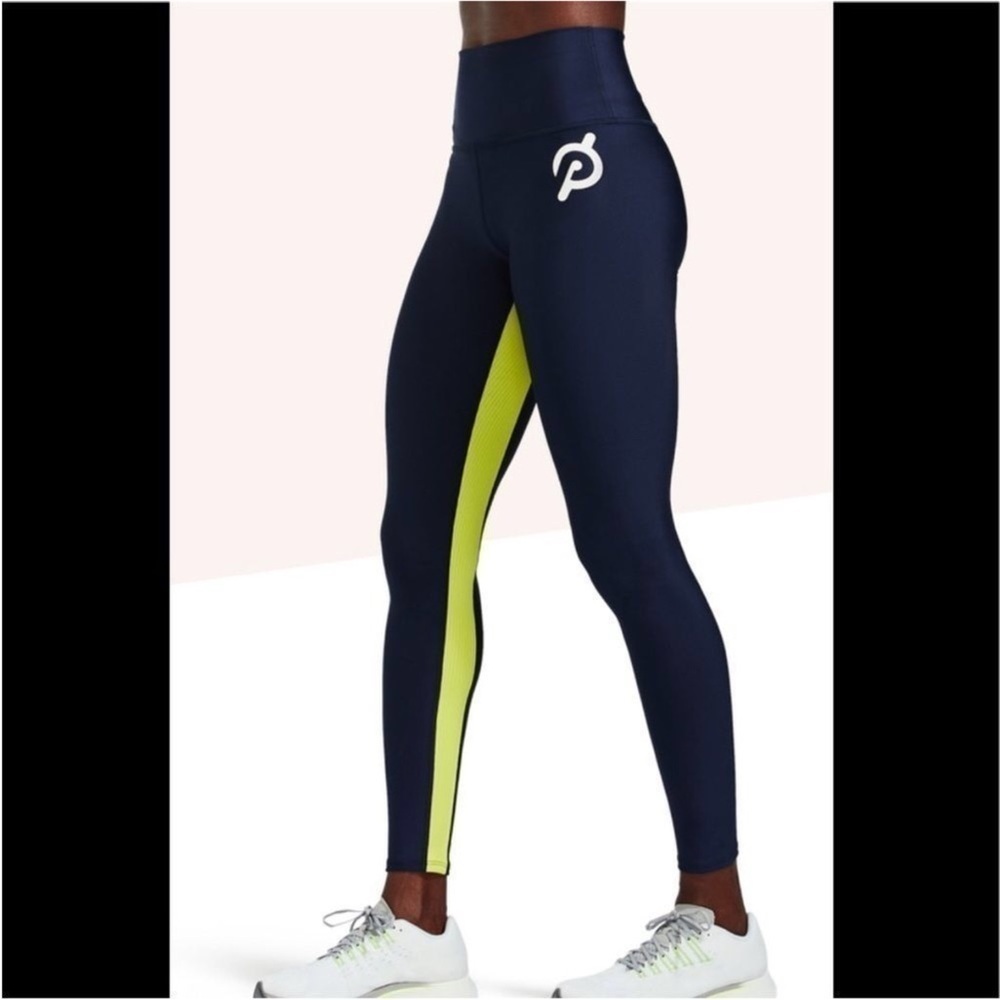 Peloton Show Up athletic leggings Dark blue with neon yellow ribbed panel Medium